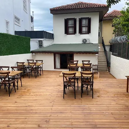 Marina Hostel Αττάλεια